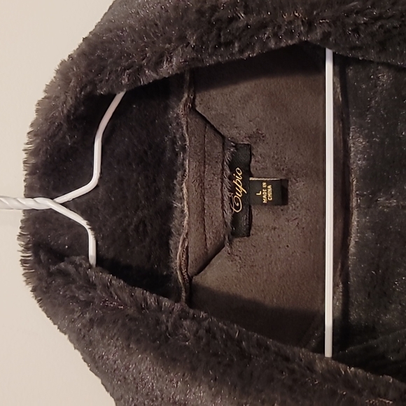 Cupio Gray Faux Fur Super Soft Zip Up Vest sz L - Picture 2 of 9